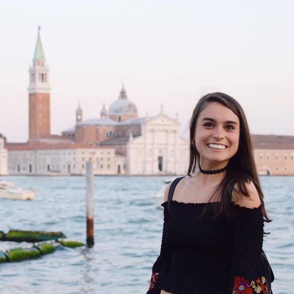 Meet your Posher, Maya - Picture 1 of 1